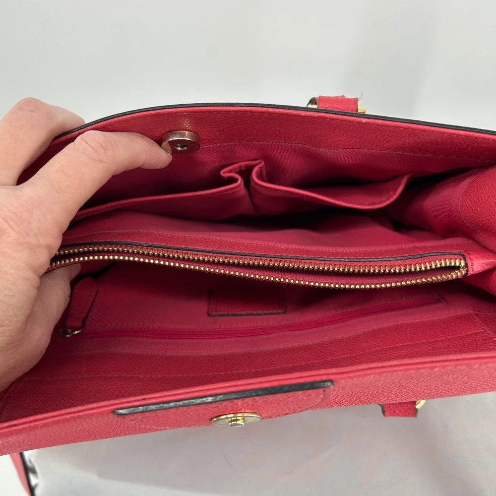 LOVCAT Paris Pink Textured Leather‎ Heart Charm Satchel Handbag Gold Accents